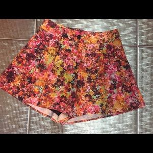 Bebe Multi Colored Pleated Shorts